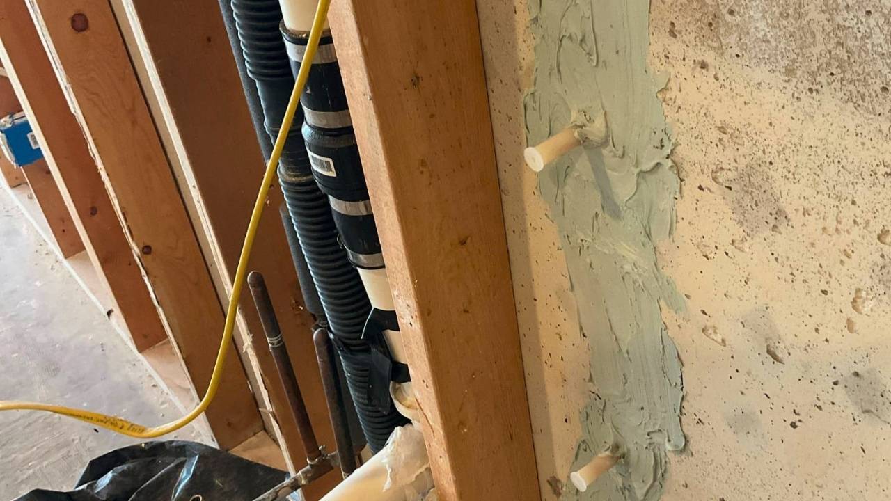 Foundation Crack injected for waterproofing